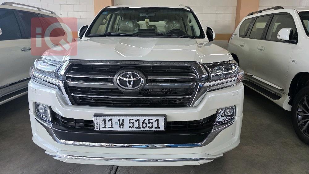 تويوتا لاندكروزر